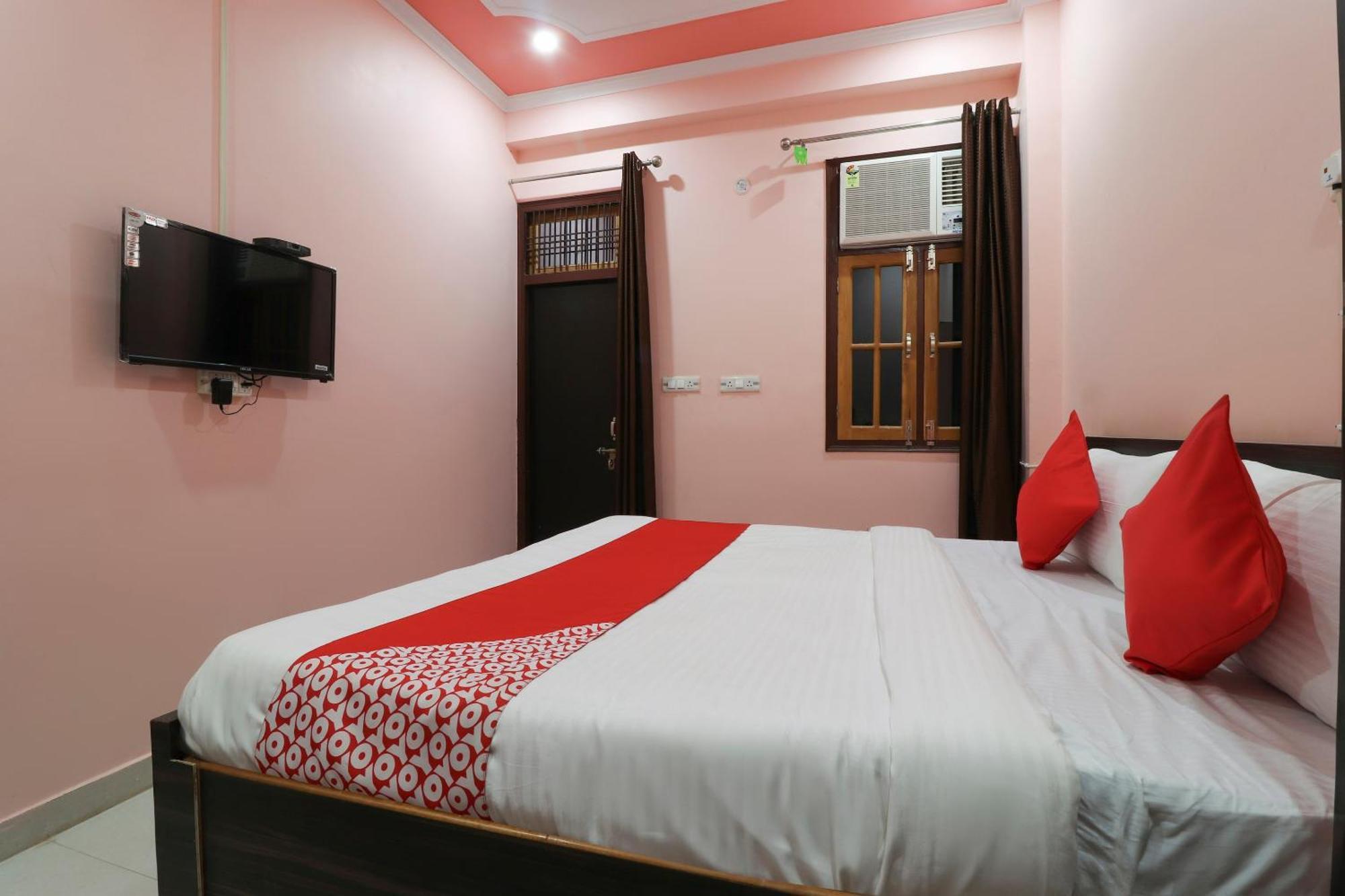 Oyo Hotel Aryan Galaxy Bhauli Exterior foto